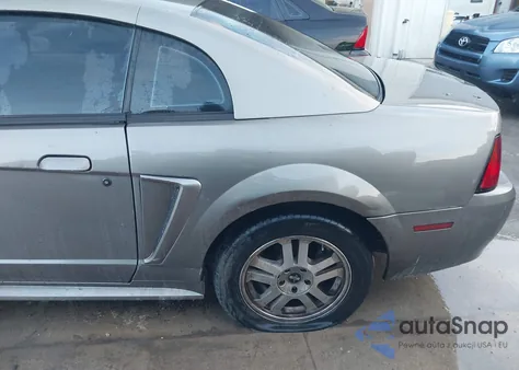 2002 Ford Mustang z USA, uszkodzony, nr VIN 1FAFP40412F208412